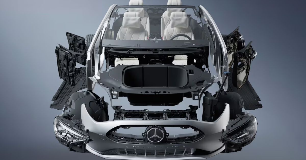 Mercedes-Benz Embraces Urban Mining and Mono-Sandwich Door Pockets