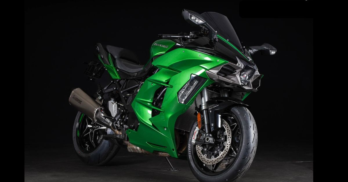 Kawasaki Ninja H2R: The Untamed Beast of the Track