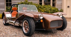 Caterham Super Seven 2000: A Modern Classic with Timeless Charm