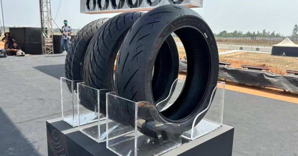 CEAT CrossRad Dual-Purpose Tyre Review